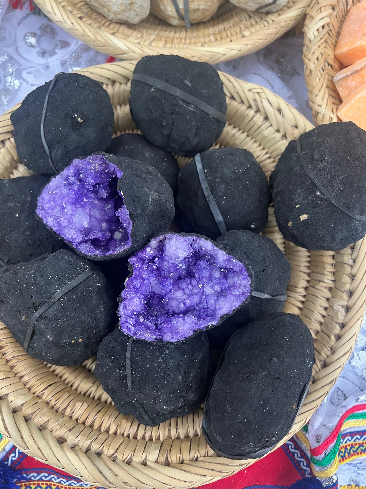 Natural Crystal Geodes – Medium & Large Amethyst & Quartz Treasure Stones hand-painted